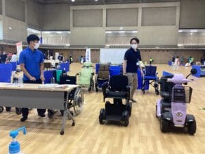 福祉用具の展示・電動カート試乗会